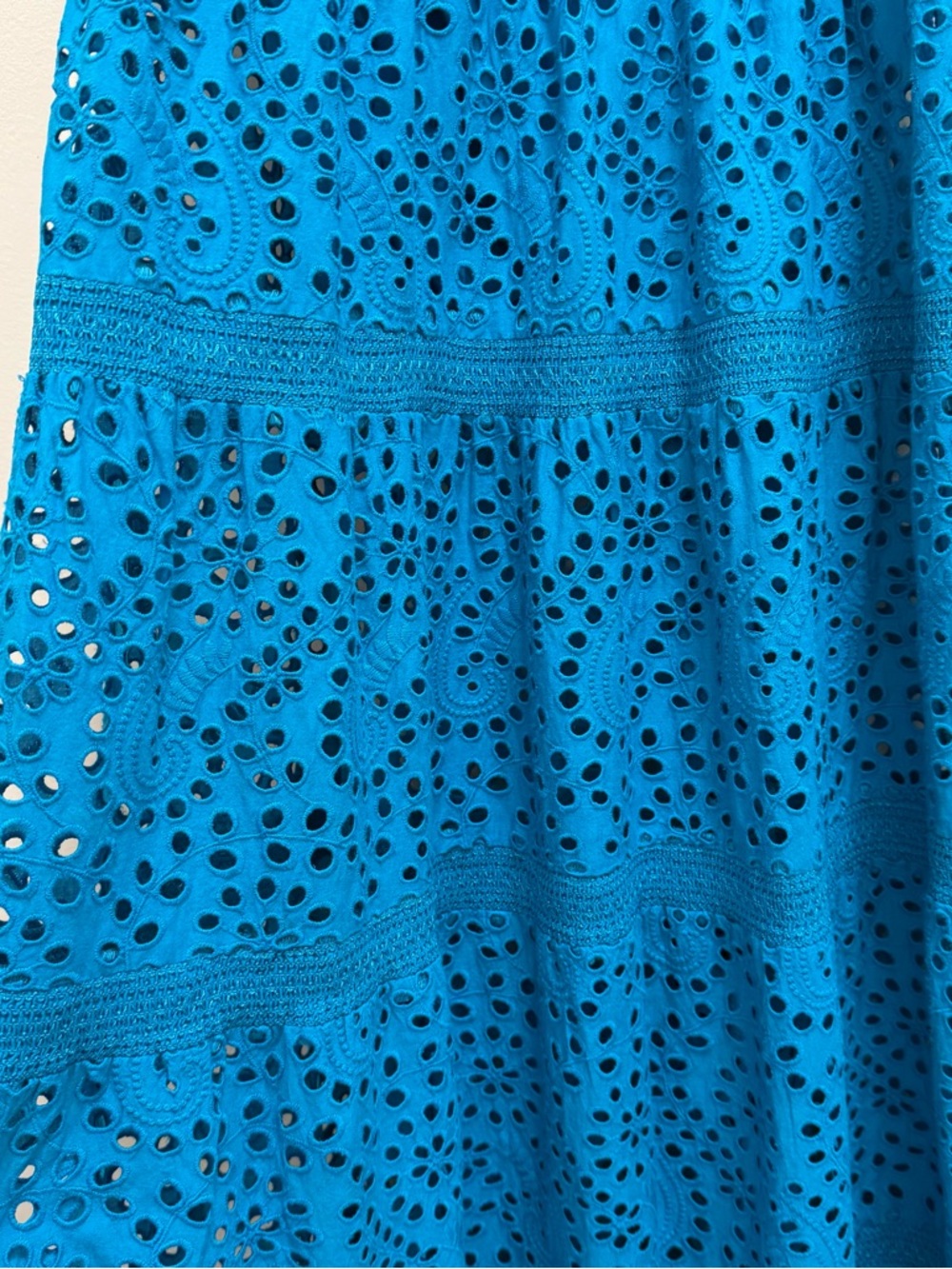 NWT Alice + Olivia Kia Eyelet Ruffle Tiered Maxi Dress in Ocean Blue Size 10 - Picture 5 of 9